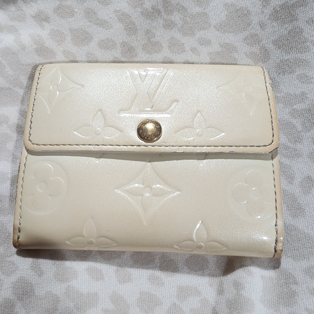 LOUIS VUITTON CREAM MONOGRAM VERNIS ELISE